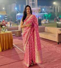 <em>Riya Pandey</em>